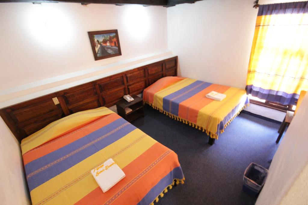 Hotel Plaza Santo Domingo San Cristóbal de Las Casas الغرفة الصورة