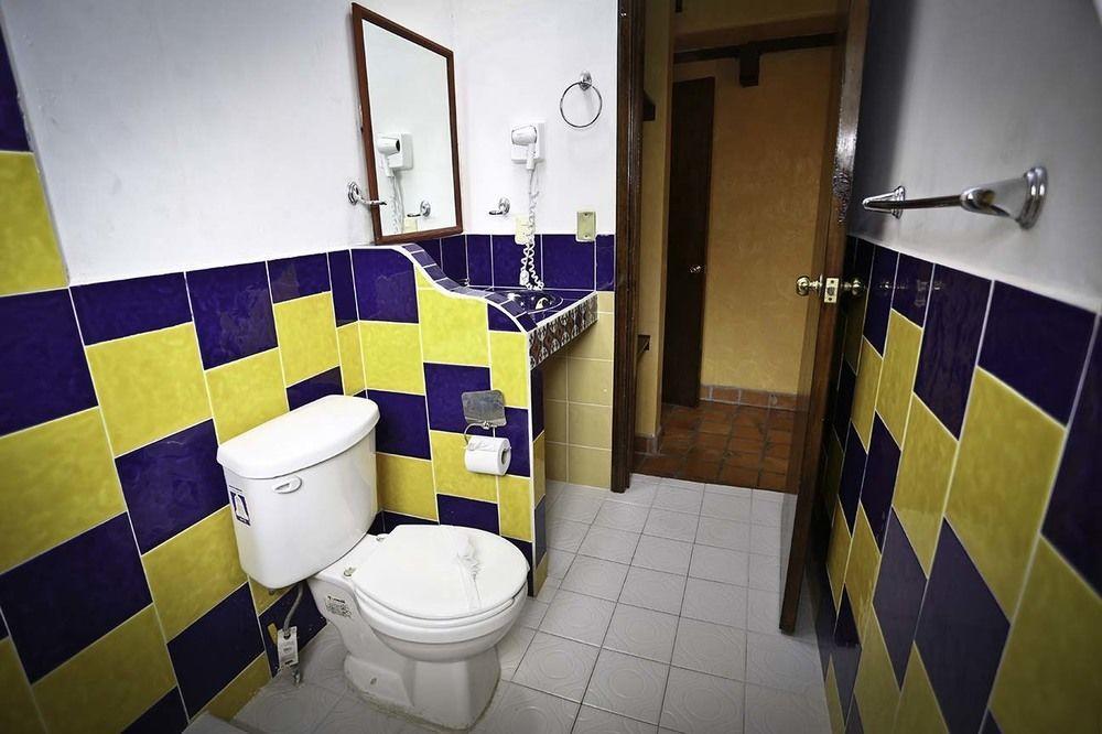 Hotel Plaza Santo Domingo San Cristóbal de Las Casas المظهر الخارجي الصورة