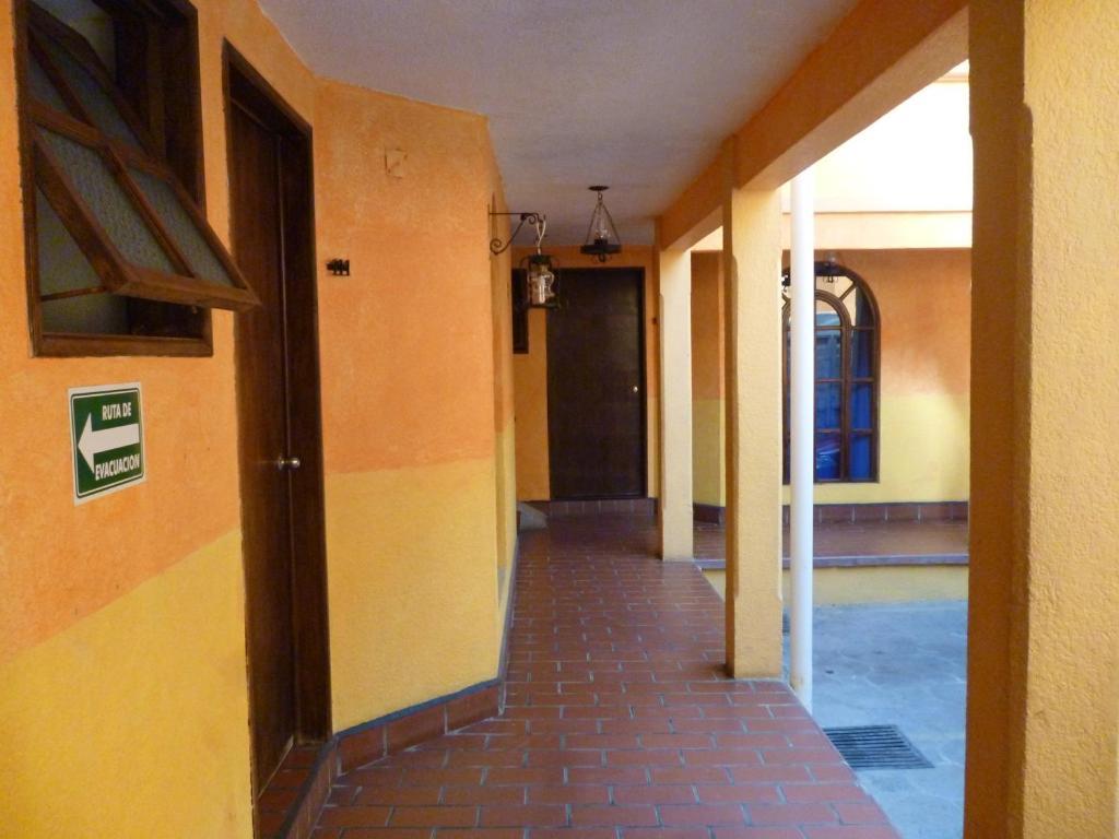 Hotel Plaza Santo Domingo San Cristóbal de Las Casas الغرفة الصورة
